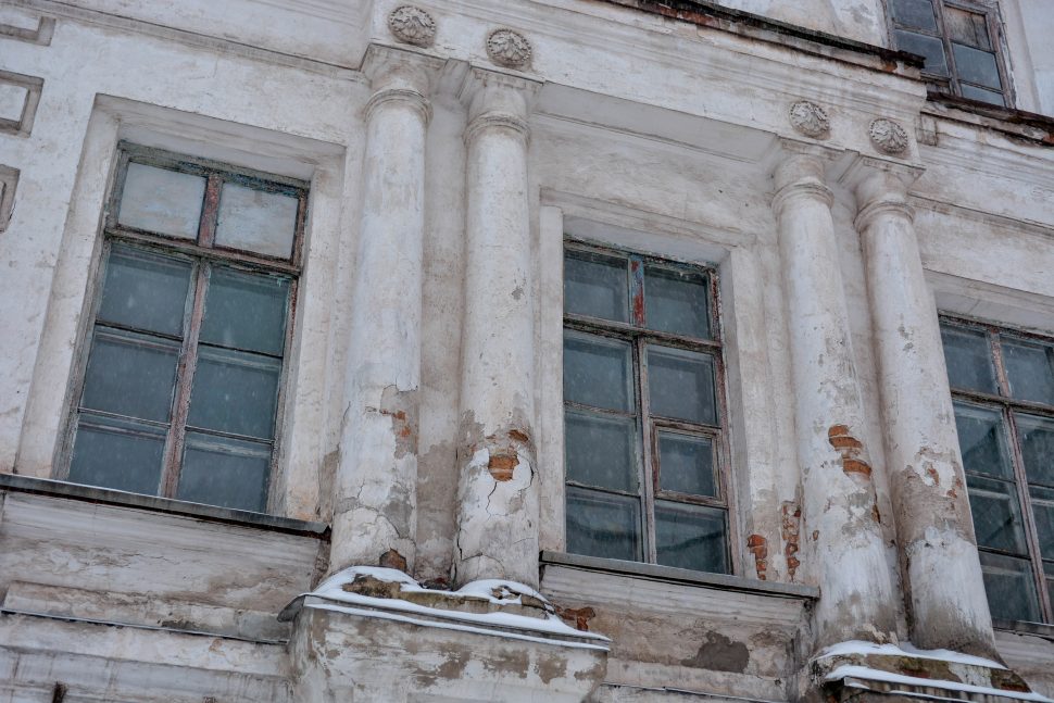 Дом купцов Пьянковых - Дворец в стиле классицизма